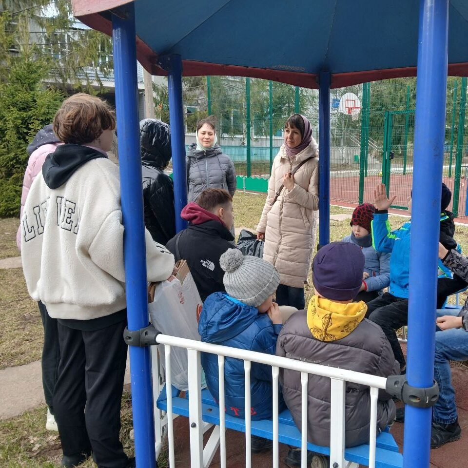 Приход храма Новомучеников и исповедников Российских г. Чебоксары в очередной раз принял участие в экологической акции по раздельному сбору вторичного сырья.